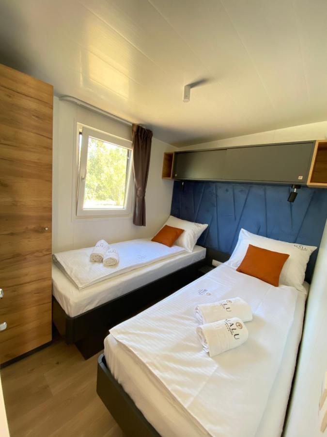 Mobile Homes Malu Biograd Na Moru Luaran gambar