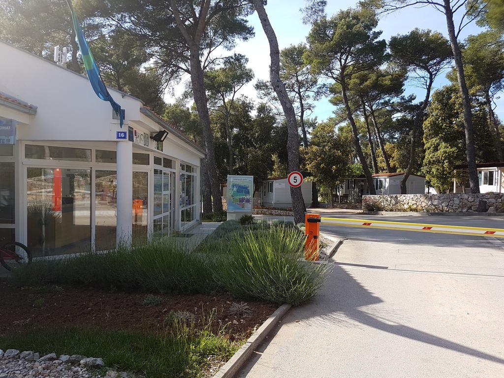 Mobile Homes Malu Biograd Na Moru Luaran gambar